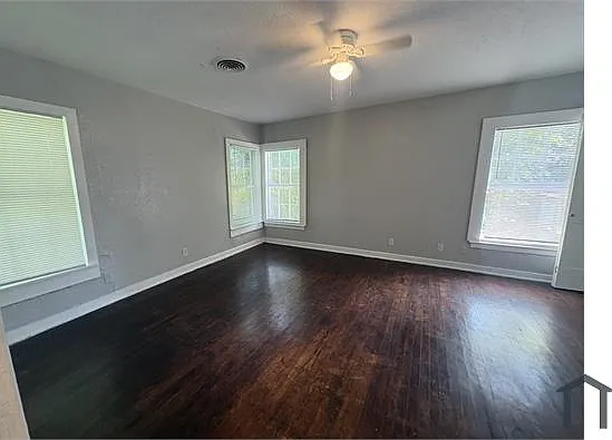 2077 Hazel St — Photo 21