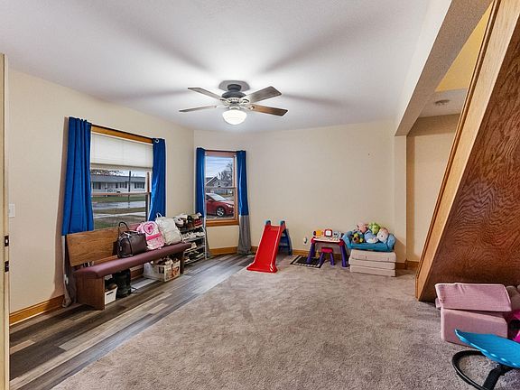 5th image of 408 1st St