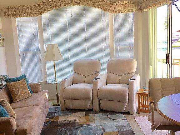 4th image of 84250 Indio Springs Dr Space 14