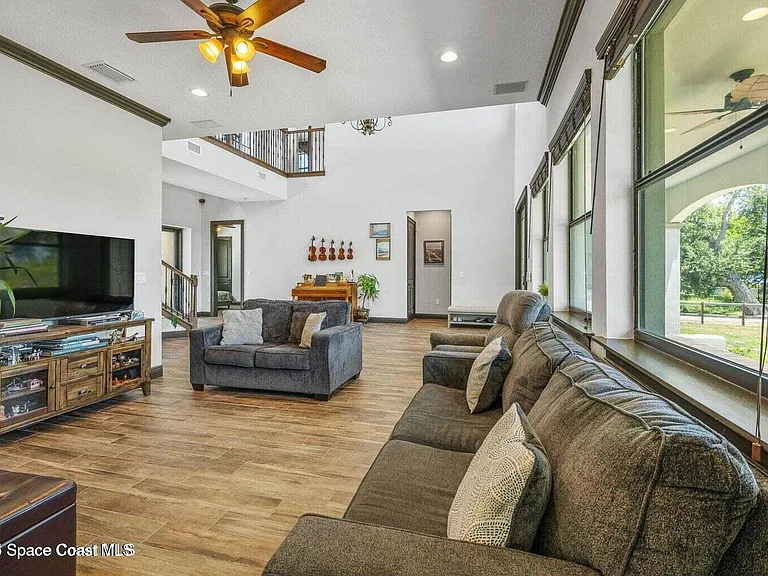 6725 S Tropical Trl — Photo 8