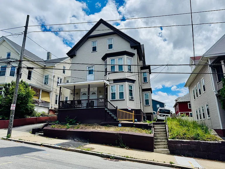 61 Cypress St #2 — Photo 23