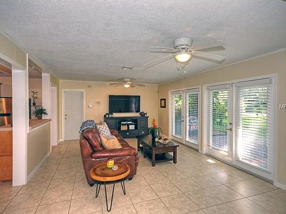 5th image of 5104 San Jose Dr