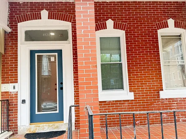 1024 W 8th St APT 2, Wilmington, DE 19806
