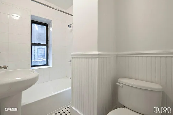 Rented by Citi Habitats | media 34