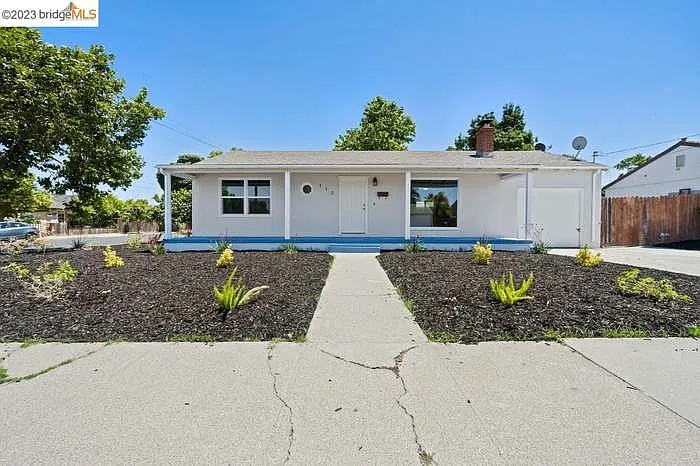 112 John Gildi Ave — Photo 1