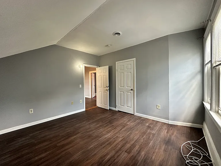 214 Pleasant St #3 — Photo 5