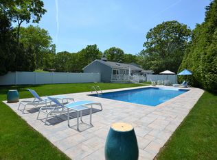 3 Lynnwood Ct, Hampton Bays, NY 11946