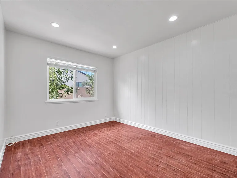 8801 Mays Ave — Photo 6