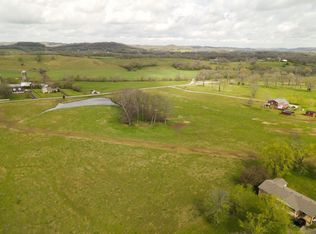 188 S Cross Bridges Rd, Mount Pleasant, TN 38474