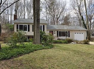 1931 Baton Dr, Vienna, VA 22182