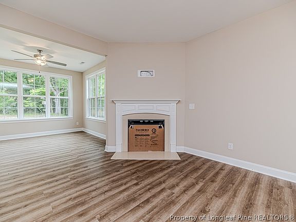 4th image of 261 River Falls Rd