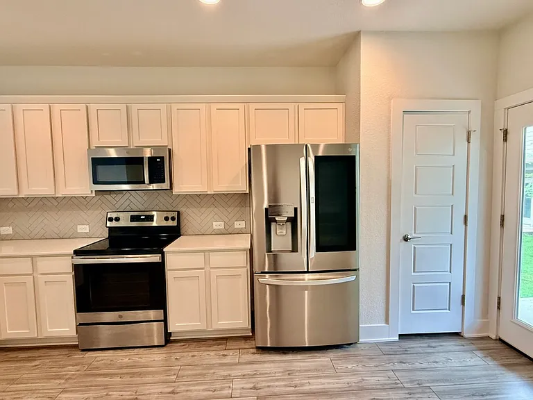 11308 Faneuil Way — Photo 4