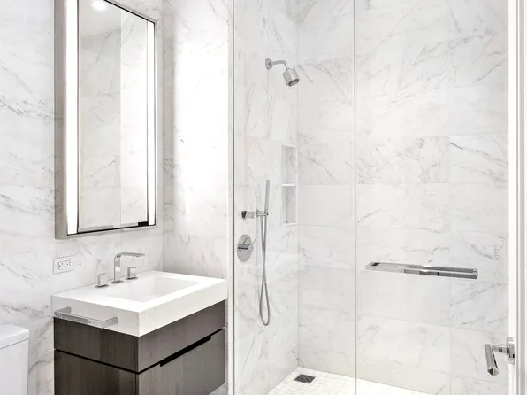 108 Leonard Street image 11 of 30