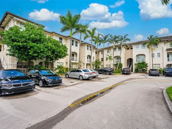 11401 NW 89th St APT 103, Doral, FL 33178