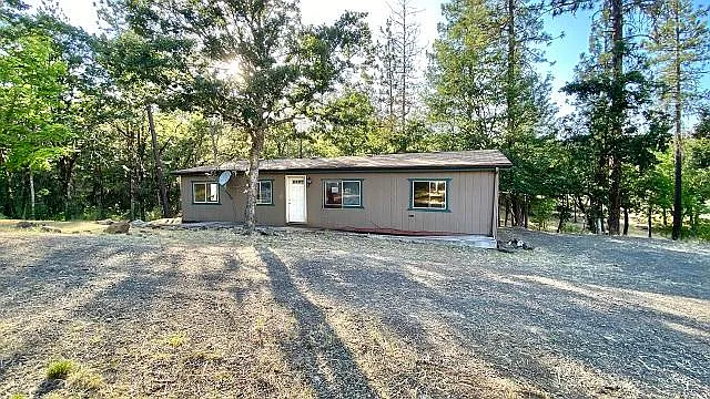 820 Danconia Dr photo 1