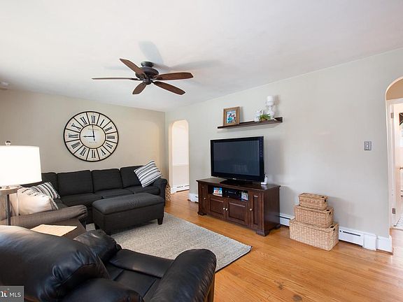 4th image of 703 Woodside Ave
