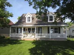 12516 W Shore Dr, Houghton Lake, MI 48629