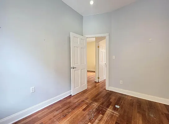 Rented by Gold & Appel Realty Corp | media 13