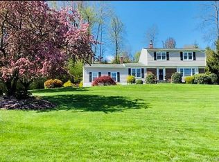 20 Eastview Dr, New Fairfield, CT 06812