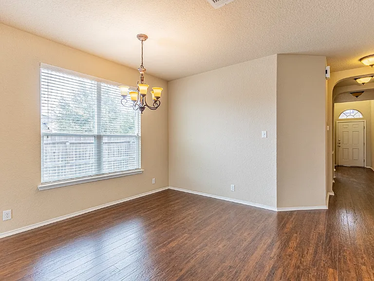 9023 Hubbard Hl — Photo 14