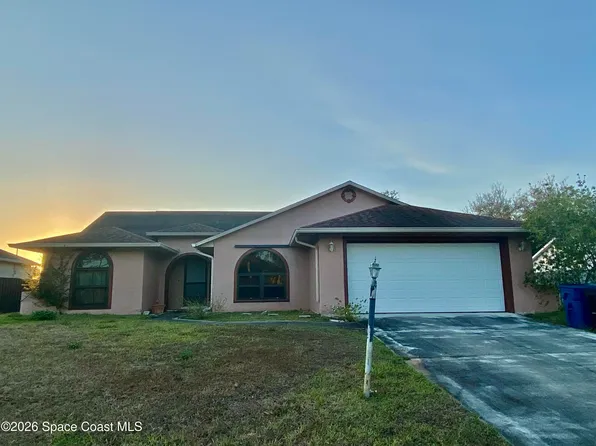 1468 Glendale Ave NW, Palm Bay, FL 32907