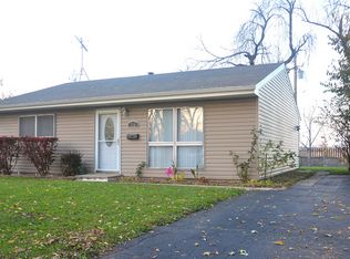 216 W Jeffery Ave, Wheeling, IL 60090
