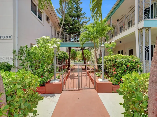 7300 Byron Ave APT 15B, Miami Beach, FL 33141
