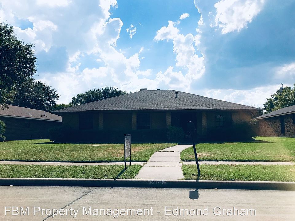 1st image of 2108 W Princeton Dr