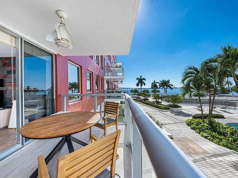 1541 Brickell Ave — Photo 15