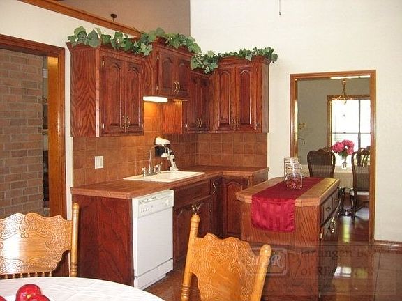 4th image of 34210 Island Estates St