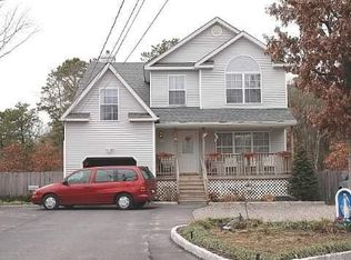 196 Mastic Beach Rd, Mastic Beach, NY 11951