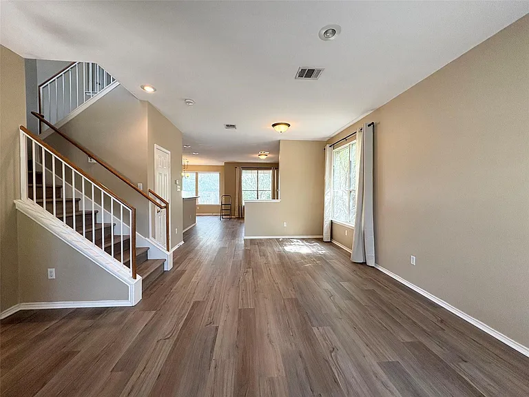 800 Bull Creek Pkwy — Photo 7