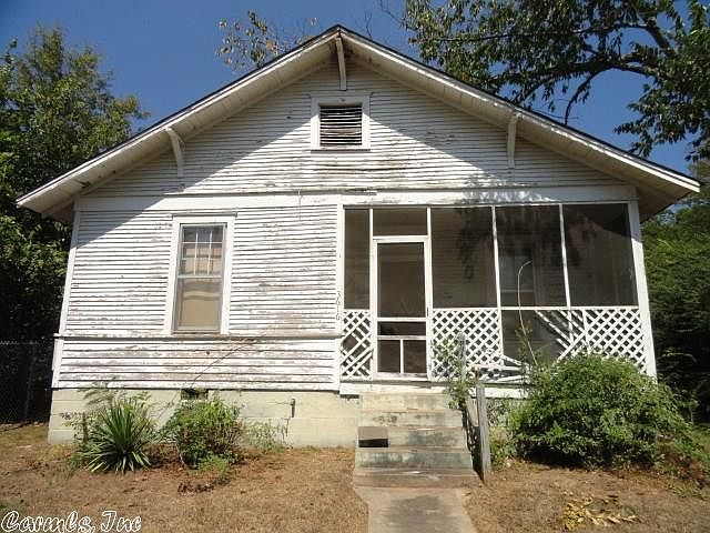 2nd image of 3616 W Capitol Ave