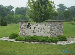 528 River Front Dr, Defiance, OH 43512