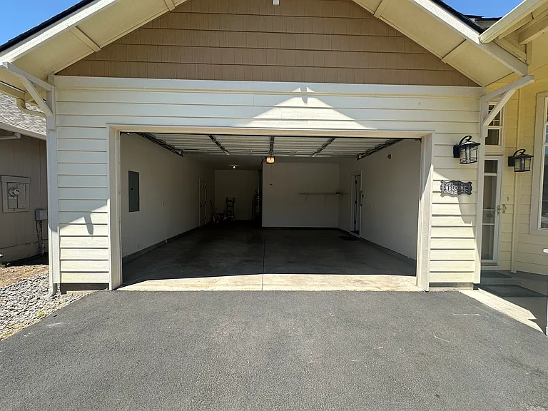 63351 Lamoine Ln — Photo 21