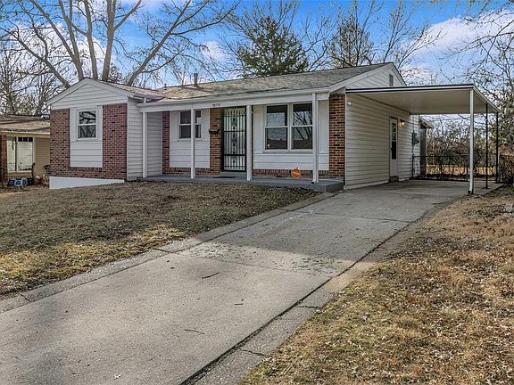 3rd image of 10537 Castle Dr