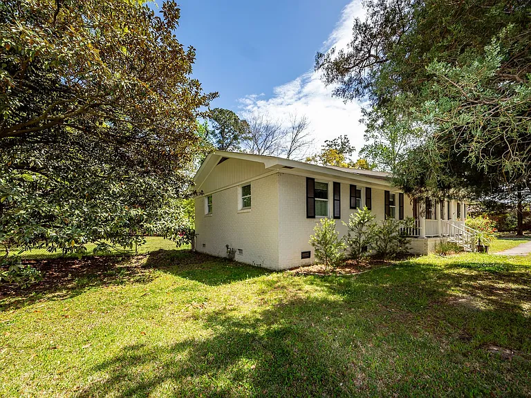 2045 Lake Ave — Photo 37