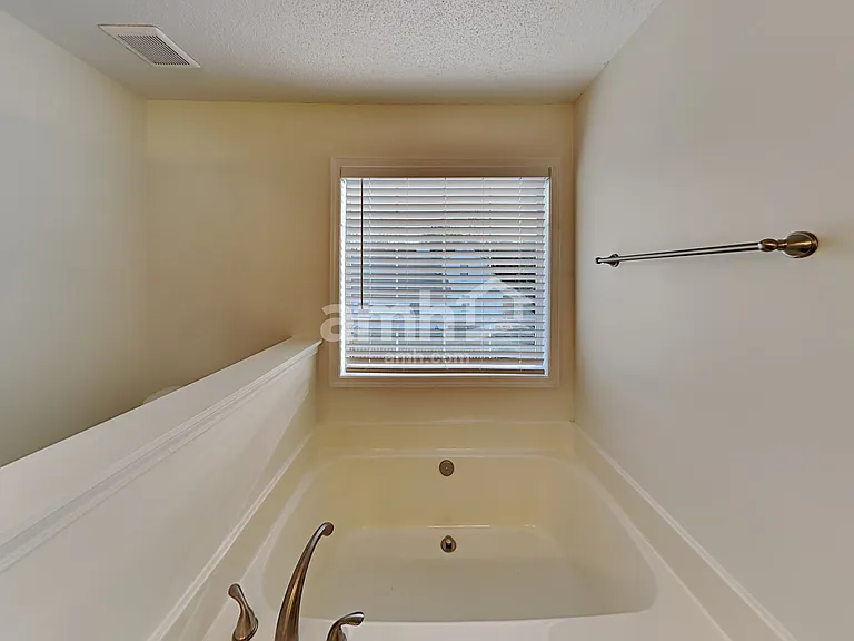 235 Taylors Farm Dr — Photo 17