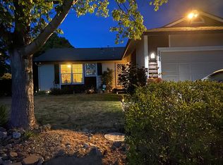 2328 Valley West Dr, Santa Rosa, CA 95401