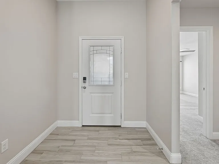 6801 Baron Dr — Photo 7