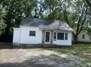 311 Crestview Dr, Hopkinsville, KY 42240