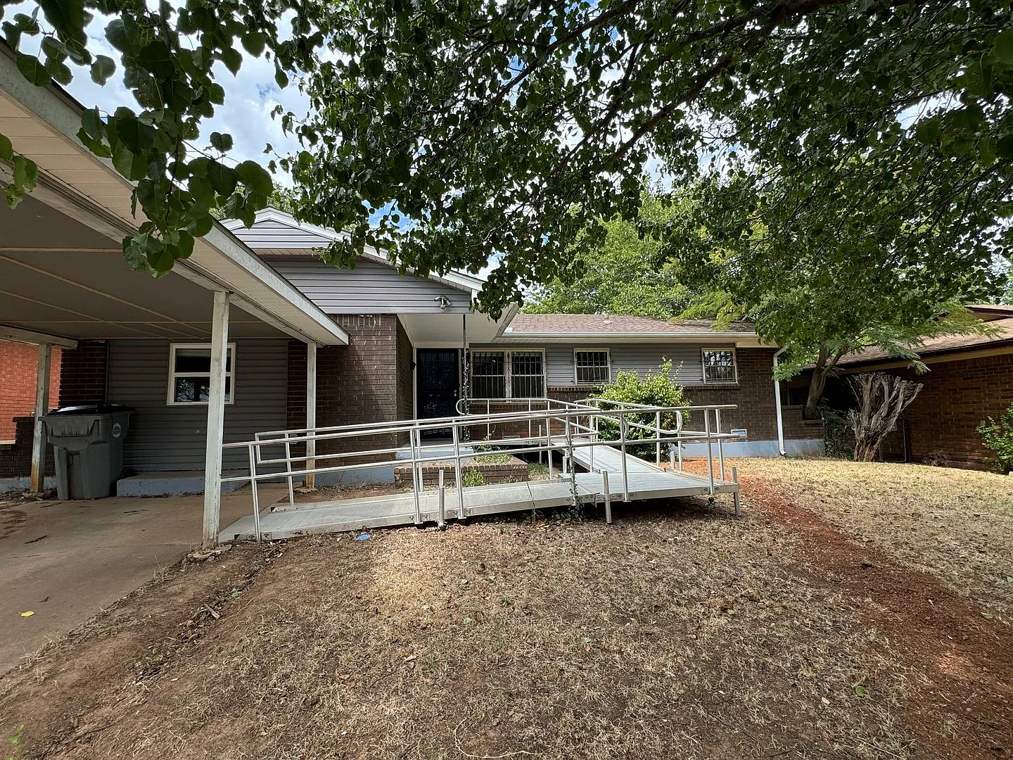 711 SW Ranch Oak- Hot new listing! — Photo 1