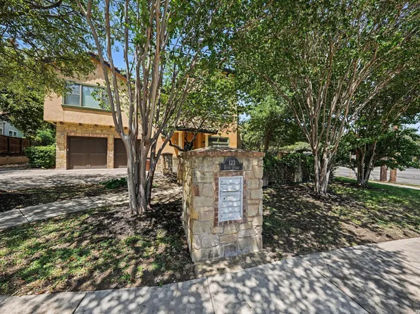 123 EATON ST #102, Alamo Heights, TX 78209