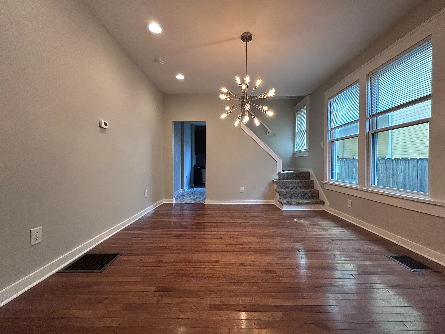2 bed, 900 sqft, $1,725 — Photo 3