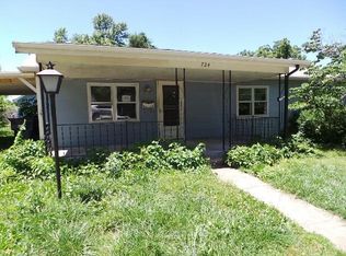 724 Campbell St, Webb City, MO 64870