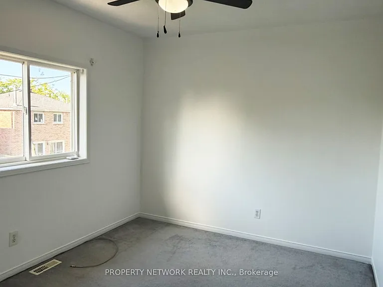 41 Sydenham Wells Ct — Photo 9