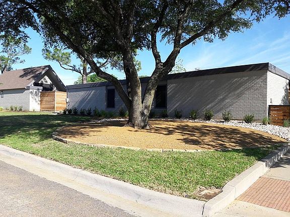3rd image of 3020 Augusta Dr APT D