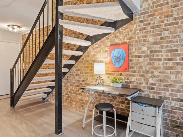 220 Elizabeth St APT E5, Chapel Hill, NC 27514