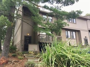 312 Ridge Point Cir, Bridgeville, PA 15017