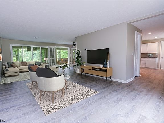 4th image of 35 Lakeview Dr